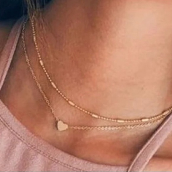Multi layer gold heart necklace - Picture 2 of 5